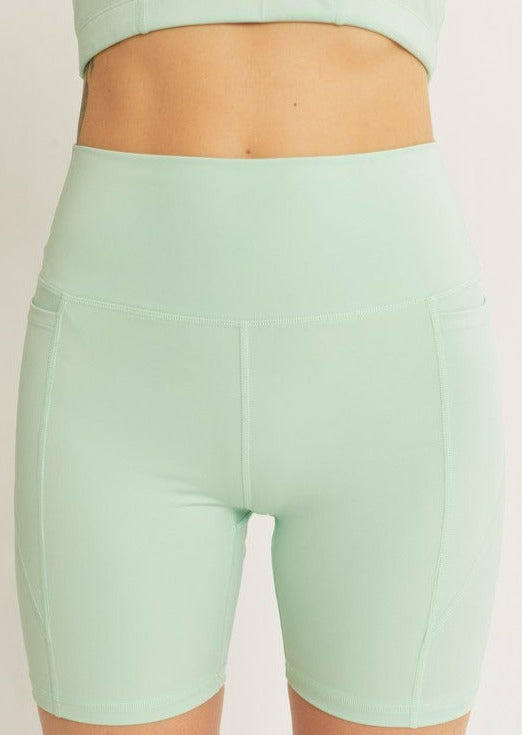 Activewear Leggings Shorts Seam Detail