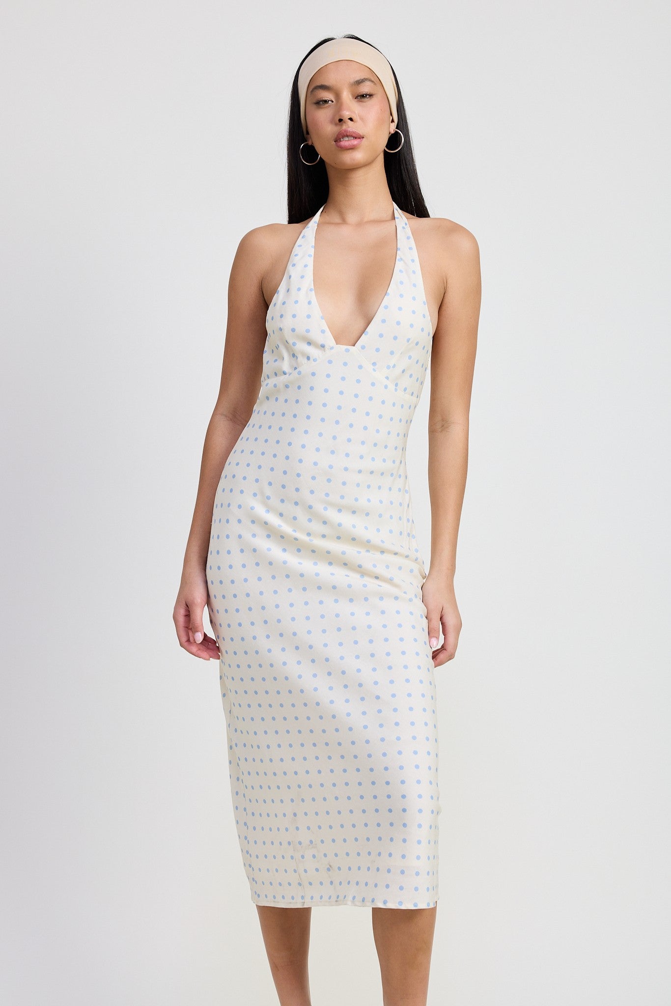 V NECK MAXI DRESS WITH NECK TIE