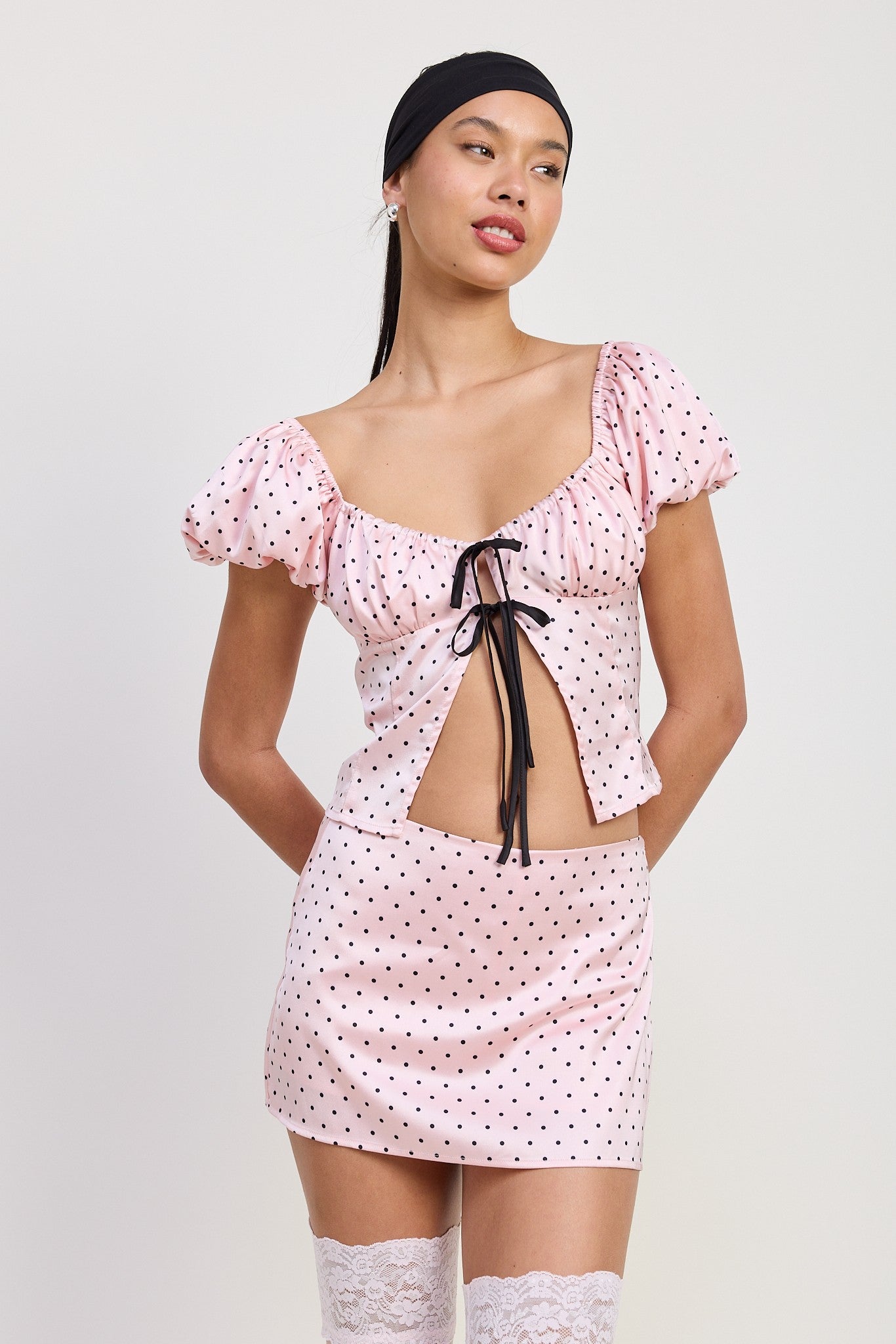 SQAURED NECK POLKA DOT BUBBLE SLEEVE TOP