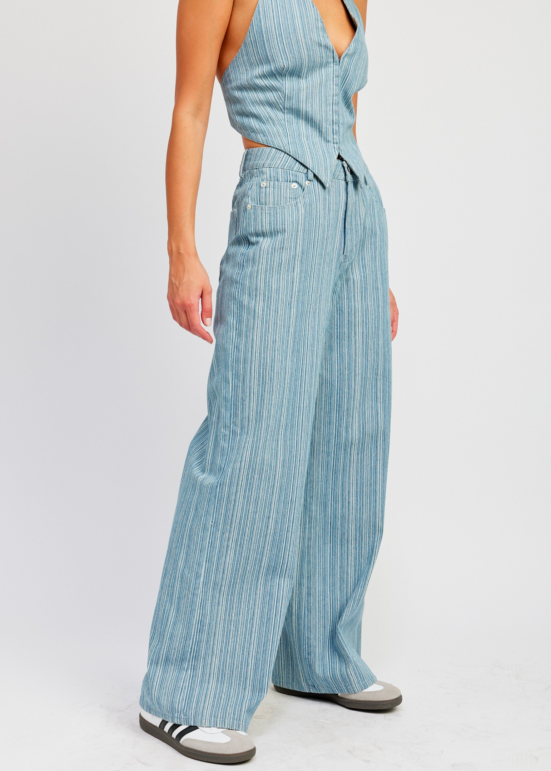 MID RISE WIDE LEG PANTS