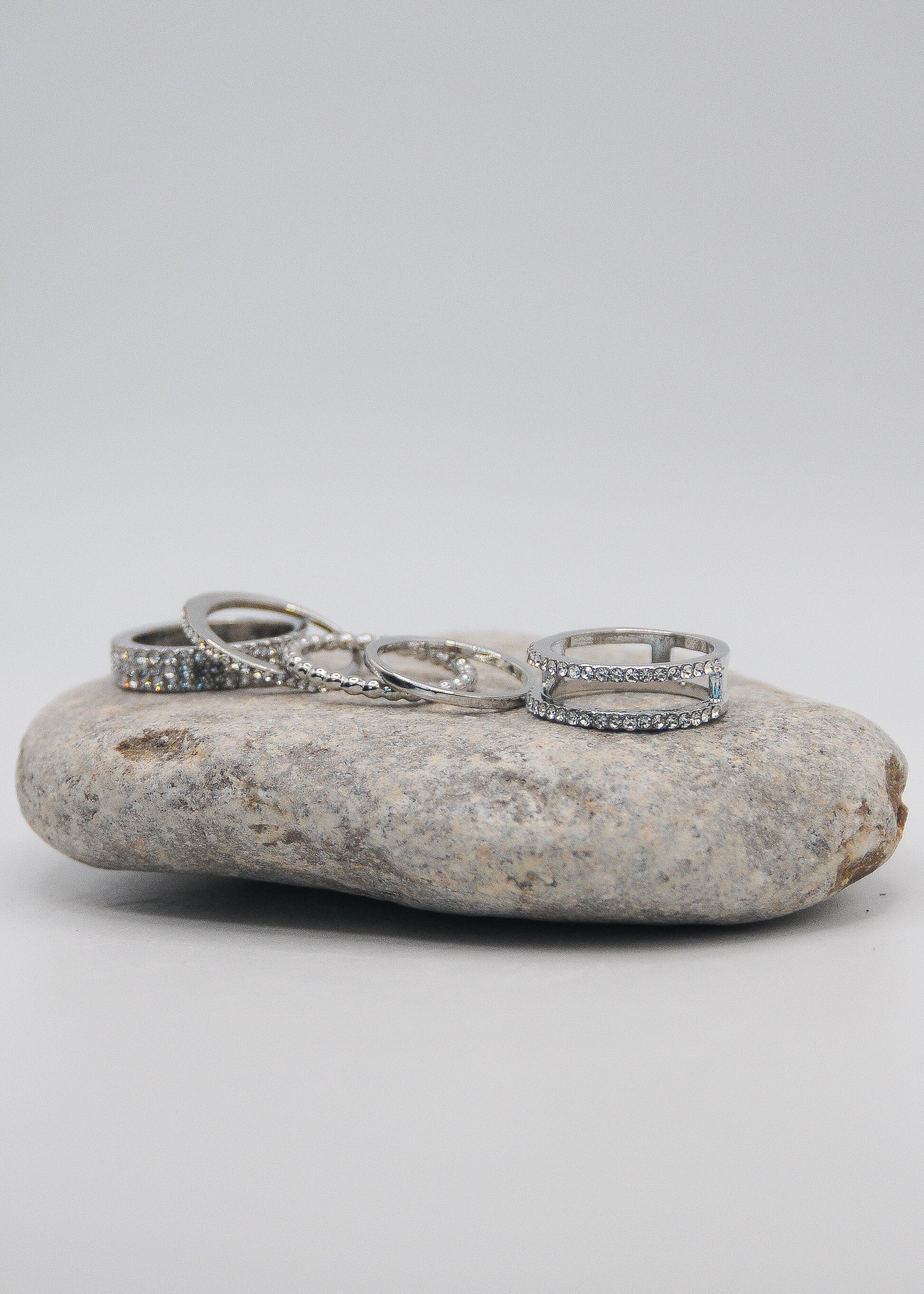 Classic Gold Rings Set