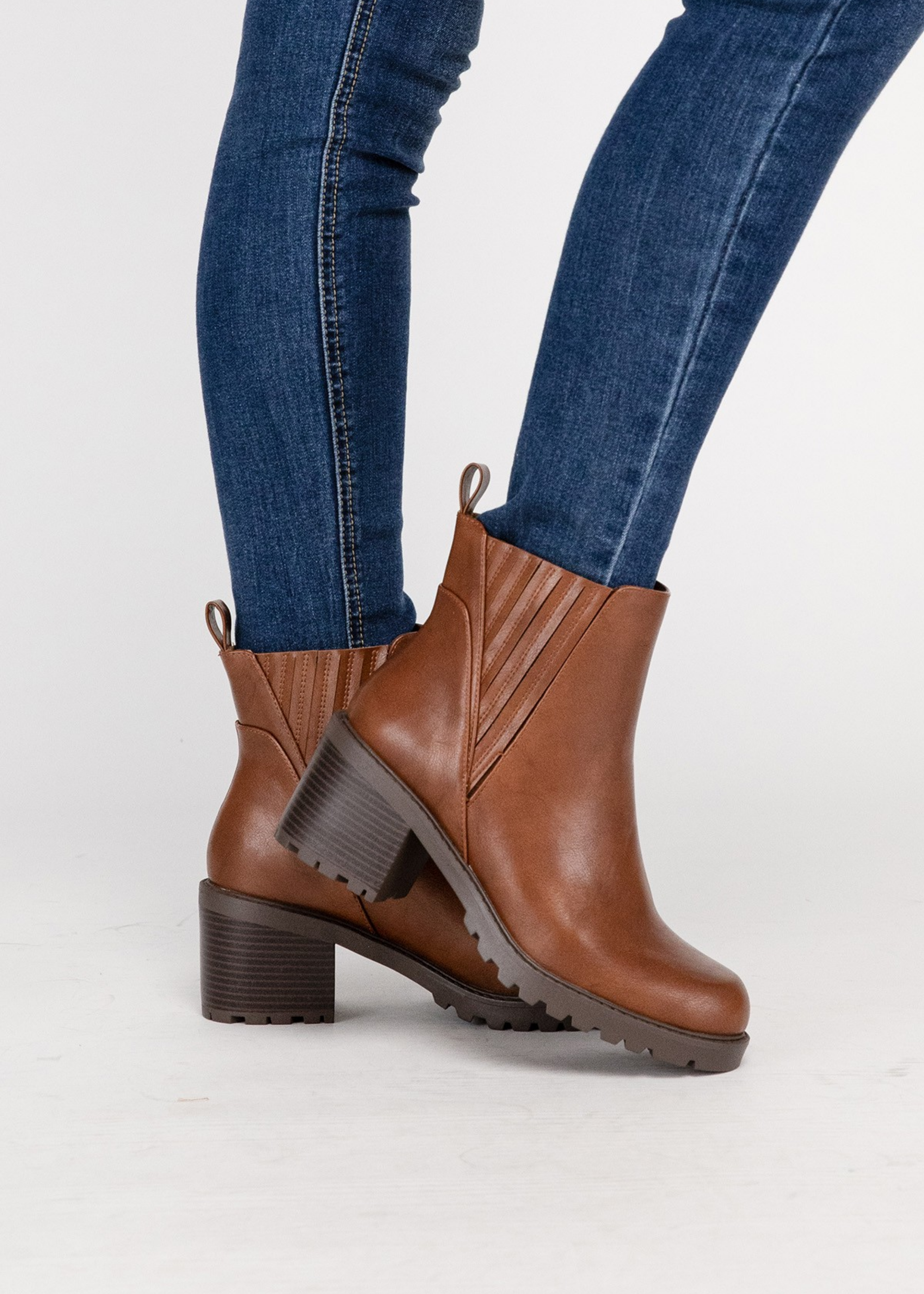 WISELY Ankle Bootie