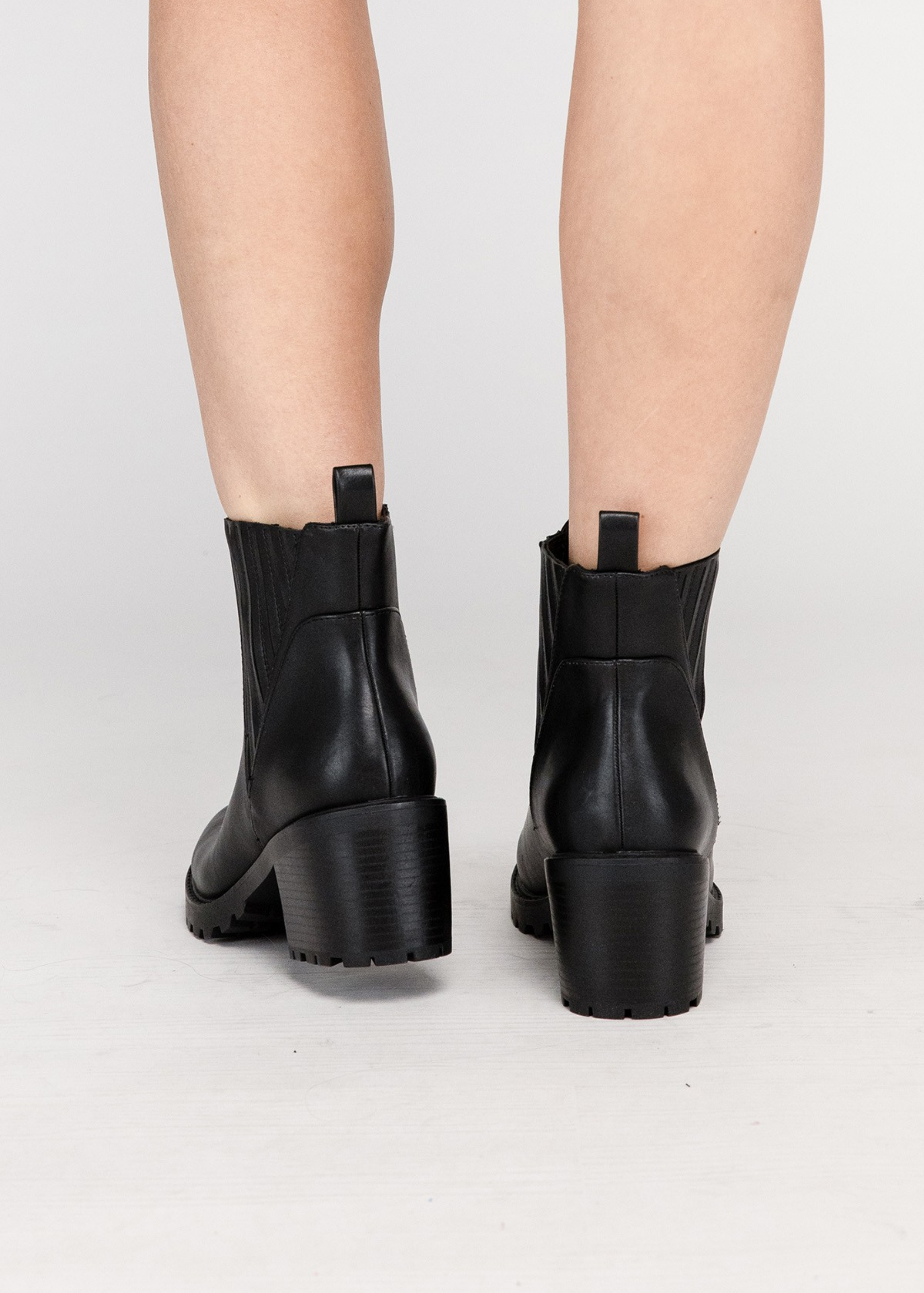 WISELY Ankle Bootie