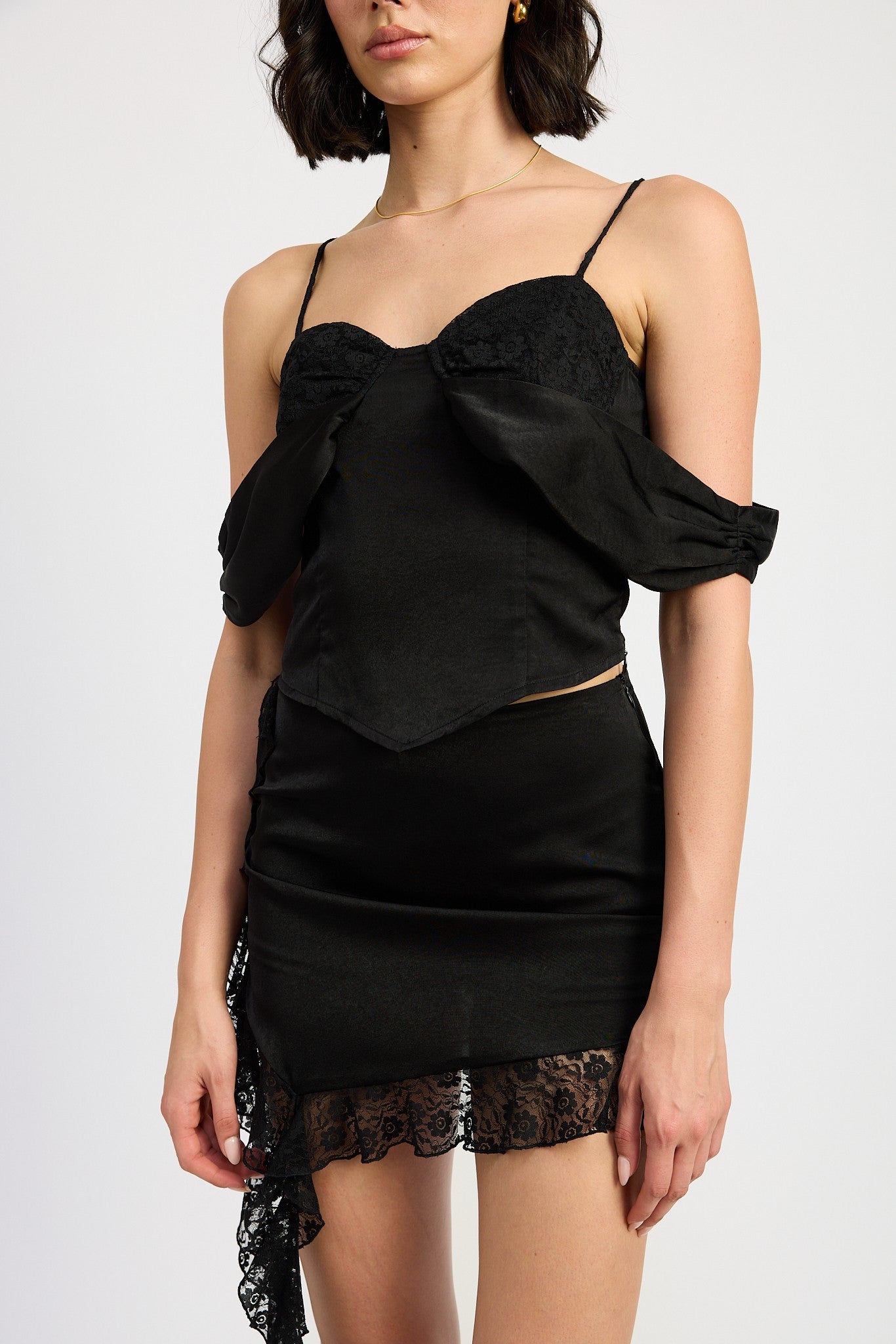 OFF SHOULDER SATIN BUSTIER WITH LACE DETAIL