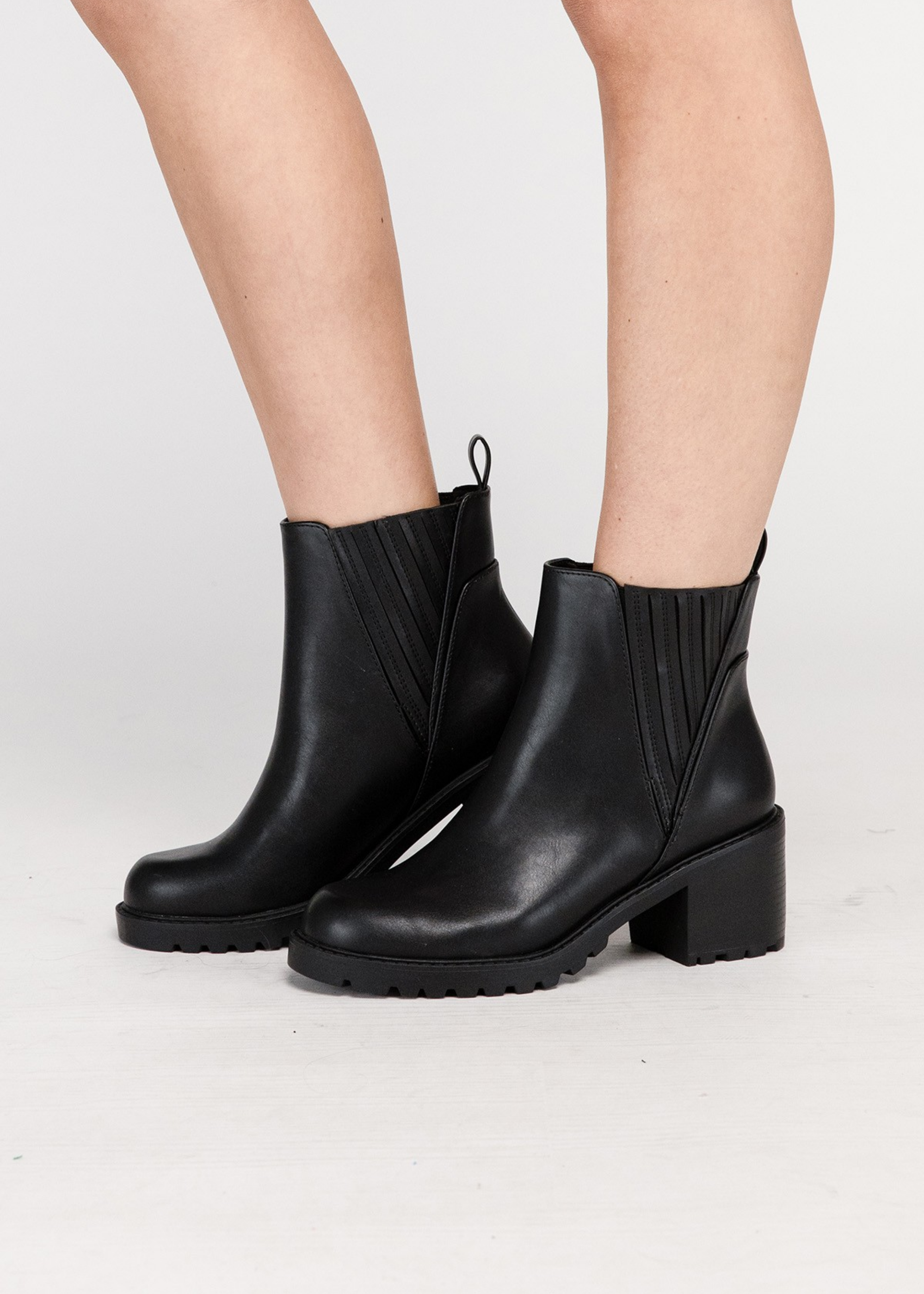 WISELY Ankle Bootie