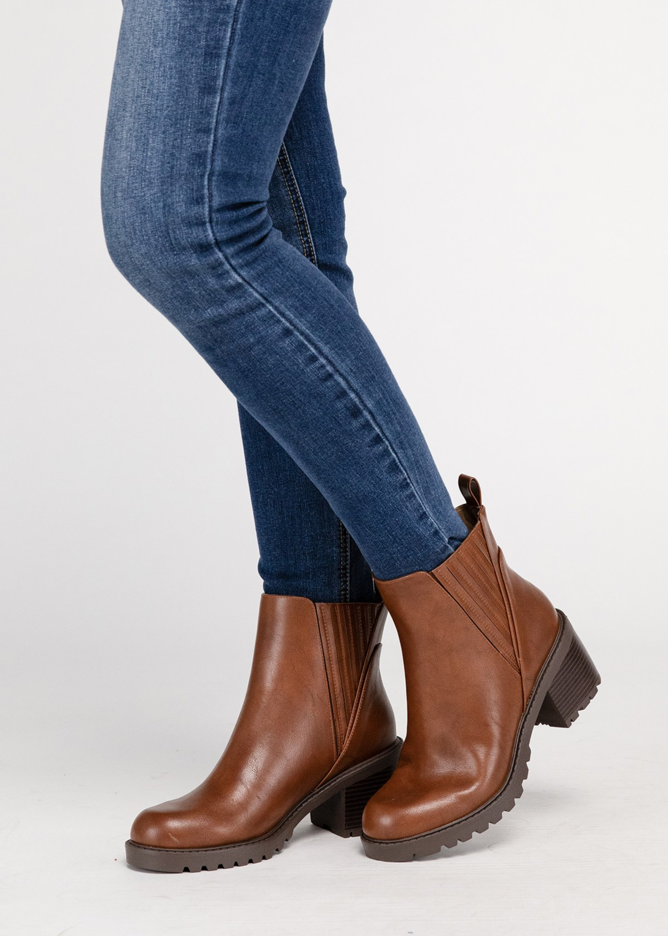 WISELY Ankle Bootie