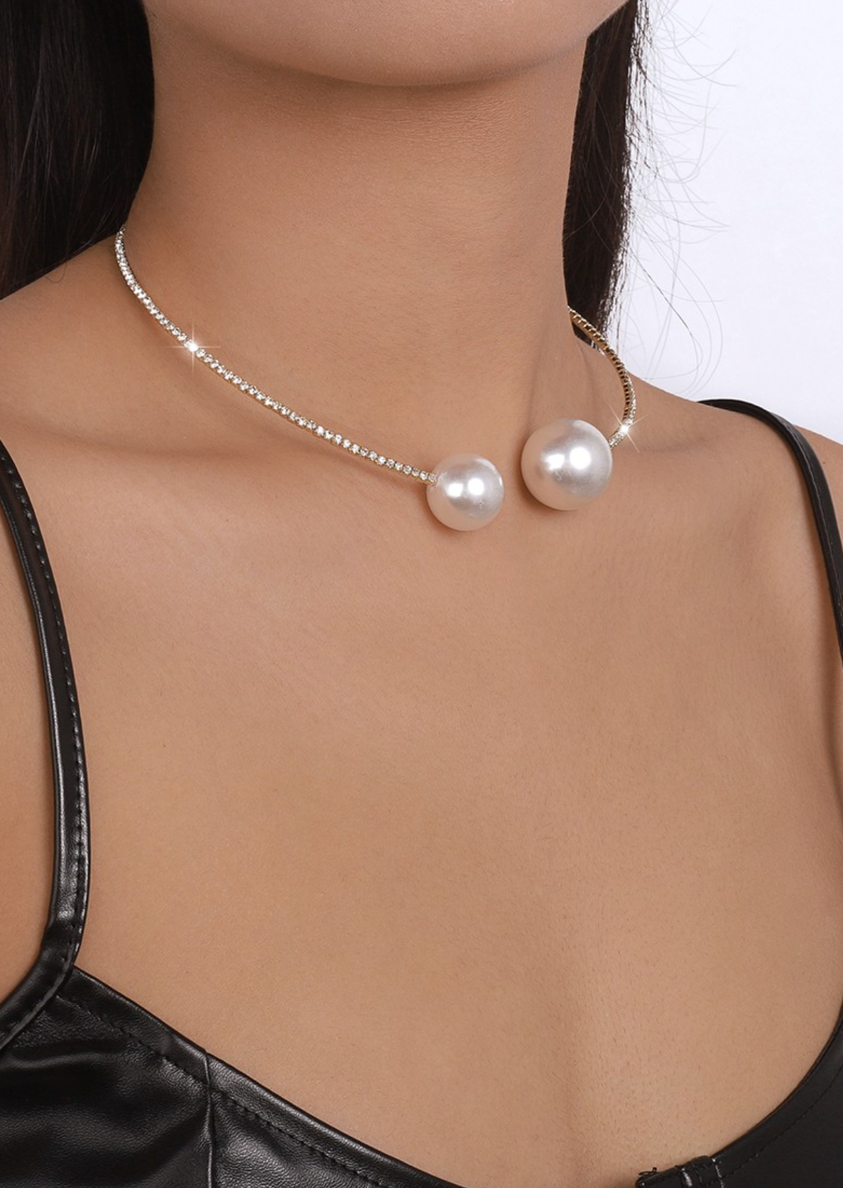 Elegant Big Pearls Collar Necklace